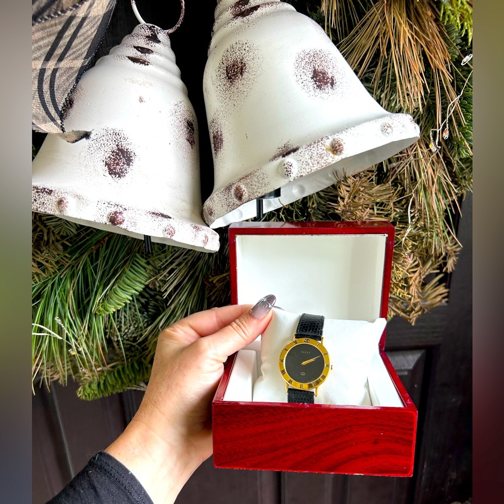 Gucci Luxury Black Gucci Luxury Watch